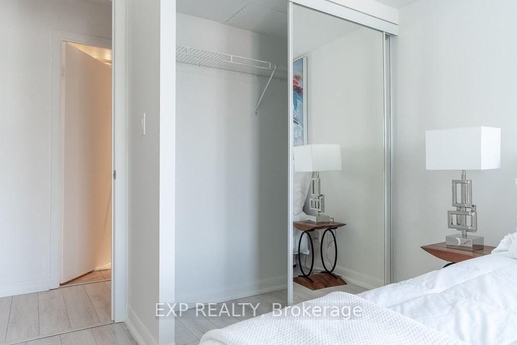 210 Victoria Street • #4112 • Toronto, ON photo 17