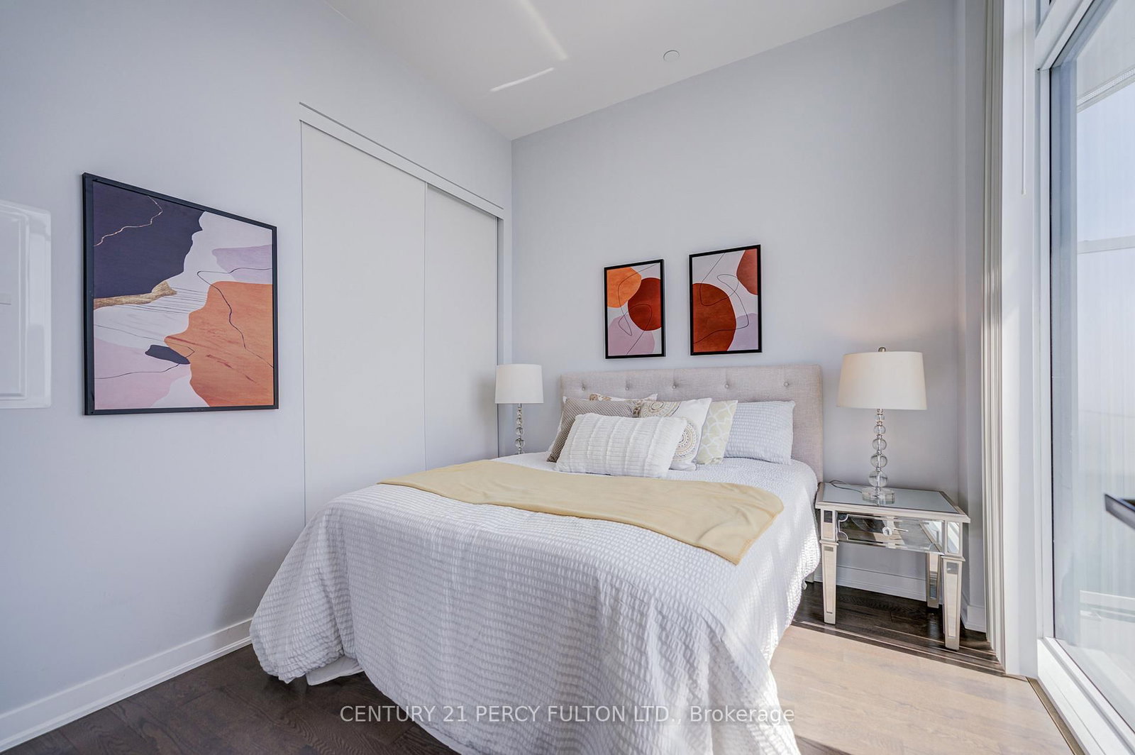 100 Harbour Street • #6901 • Toronto, ON photo 17
