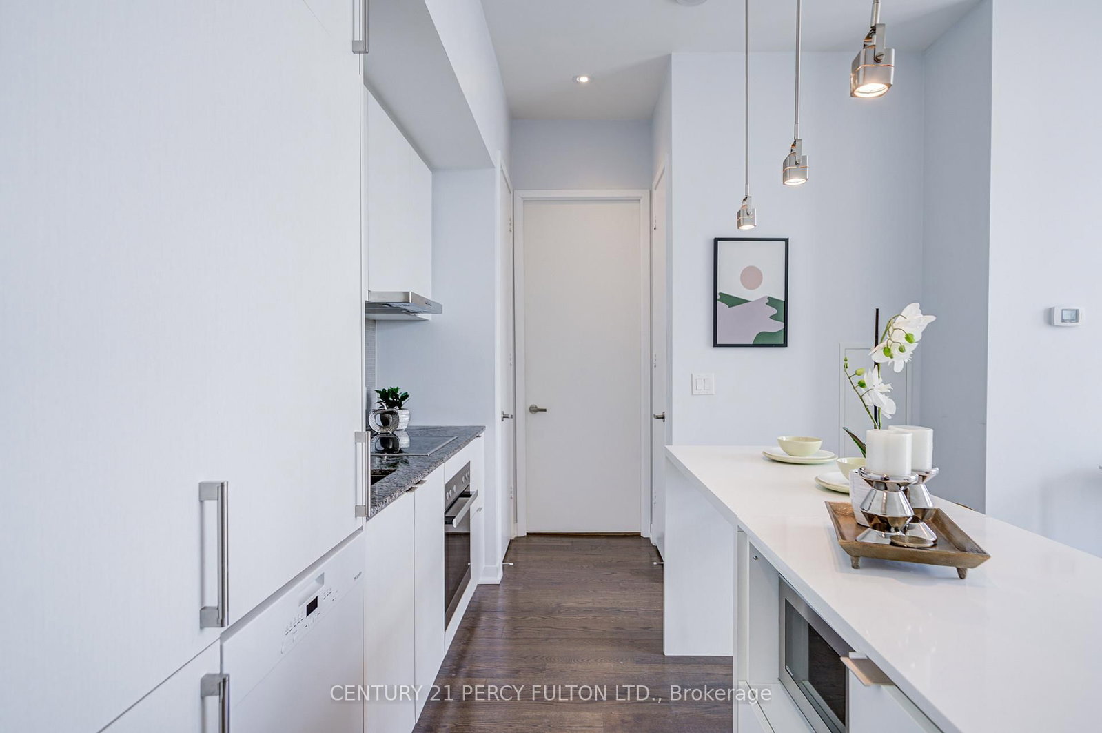 100 Harbour Street • #6901 • Toronto, ON photo 25