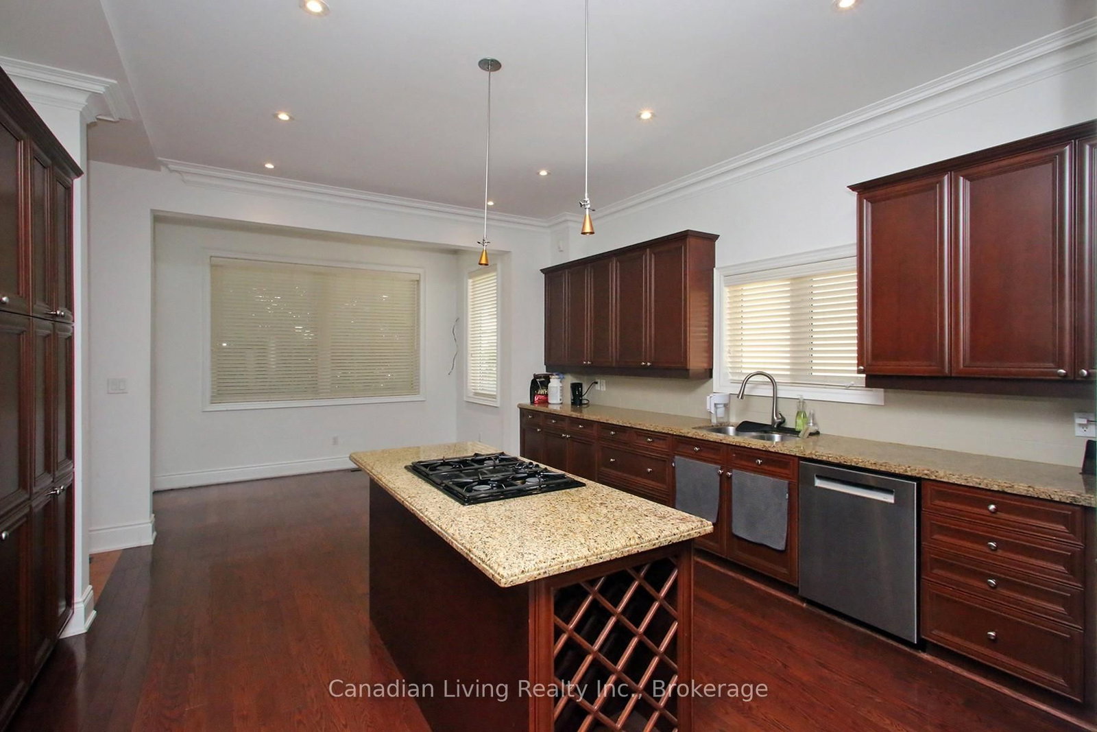 374 Glengarry Avenue • Toronto, ON photo 13