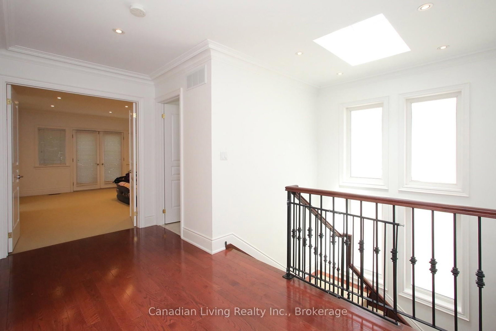 374 Glengarry Avenue • Toronto, ON photo 28
