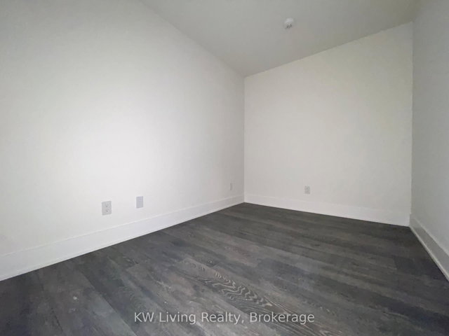 816 - 188 Fairview Mall Drive