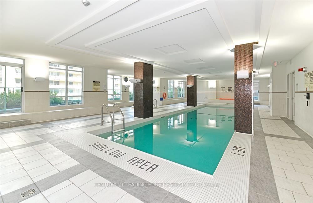 1012-212 Eglinton Avenue, Toronto, ON, photo 3