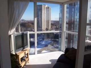 1105 - 7 Concorde Pl, Toronto, M3C3M8 | Image 3