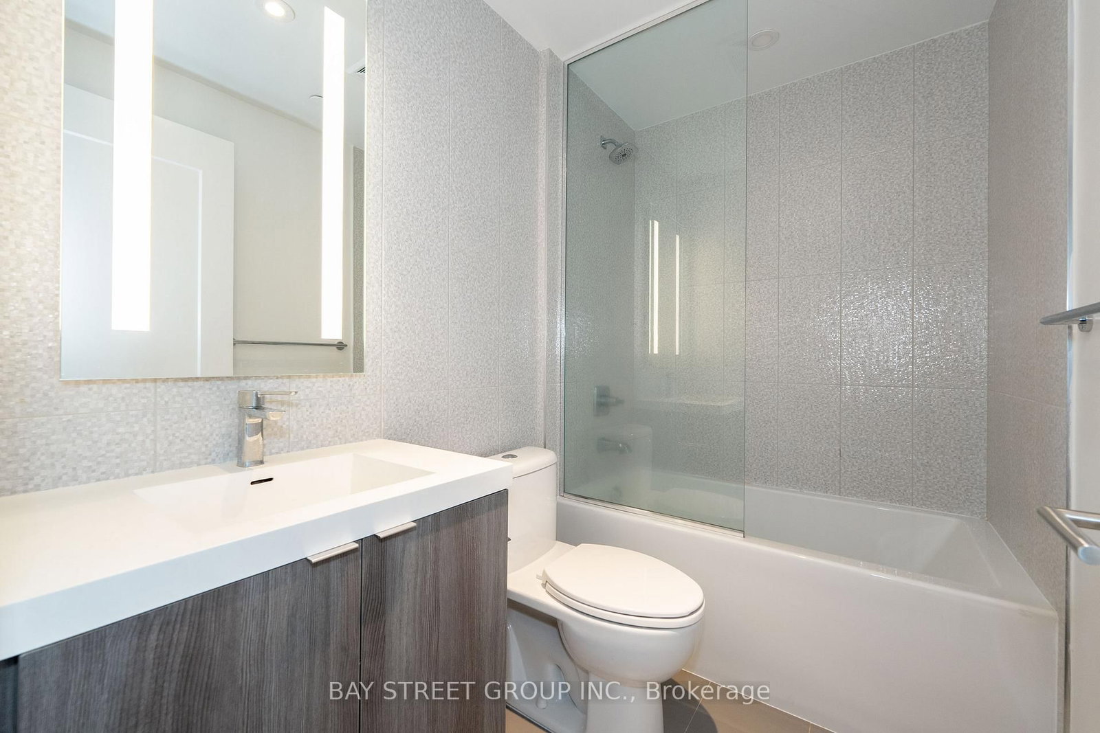 575 Bloor Street E, Unit 3310 - Photo 8
