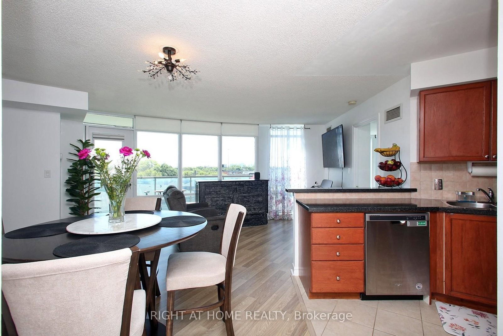 3830 Bathurst Street • #505 • Toronto, ON photo 14