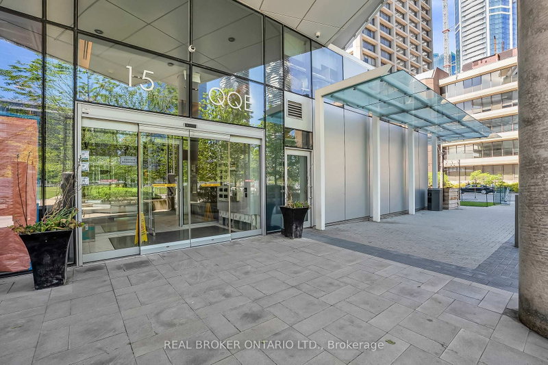 2706 - 15 Queens Quay E