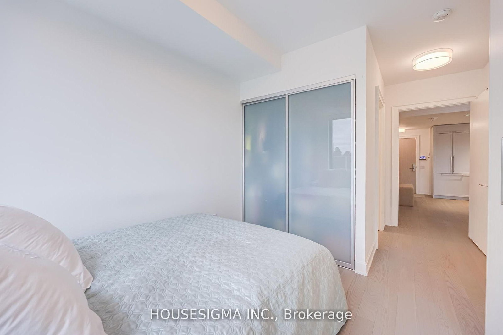 1 Strathgowan Avenue, Unit 406 - Photo 29