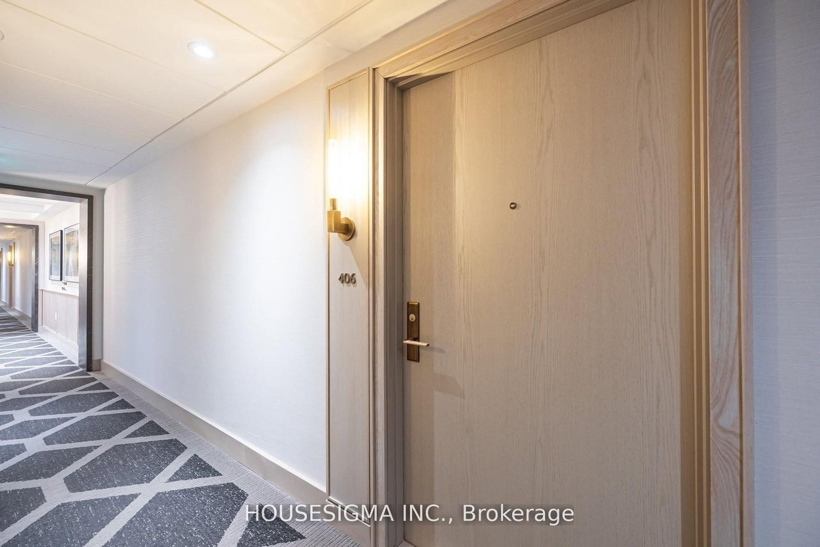 1 Strathgowan Avenue, Unit 406 - Photo 5