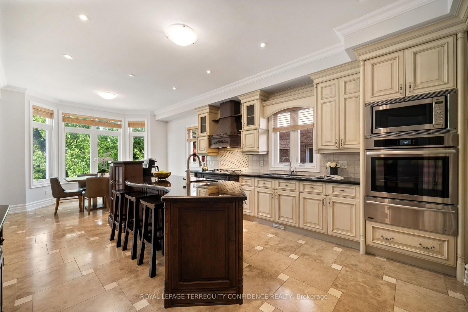 466A Ellerslie Avenue • Toronto, ON photo 11