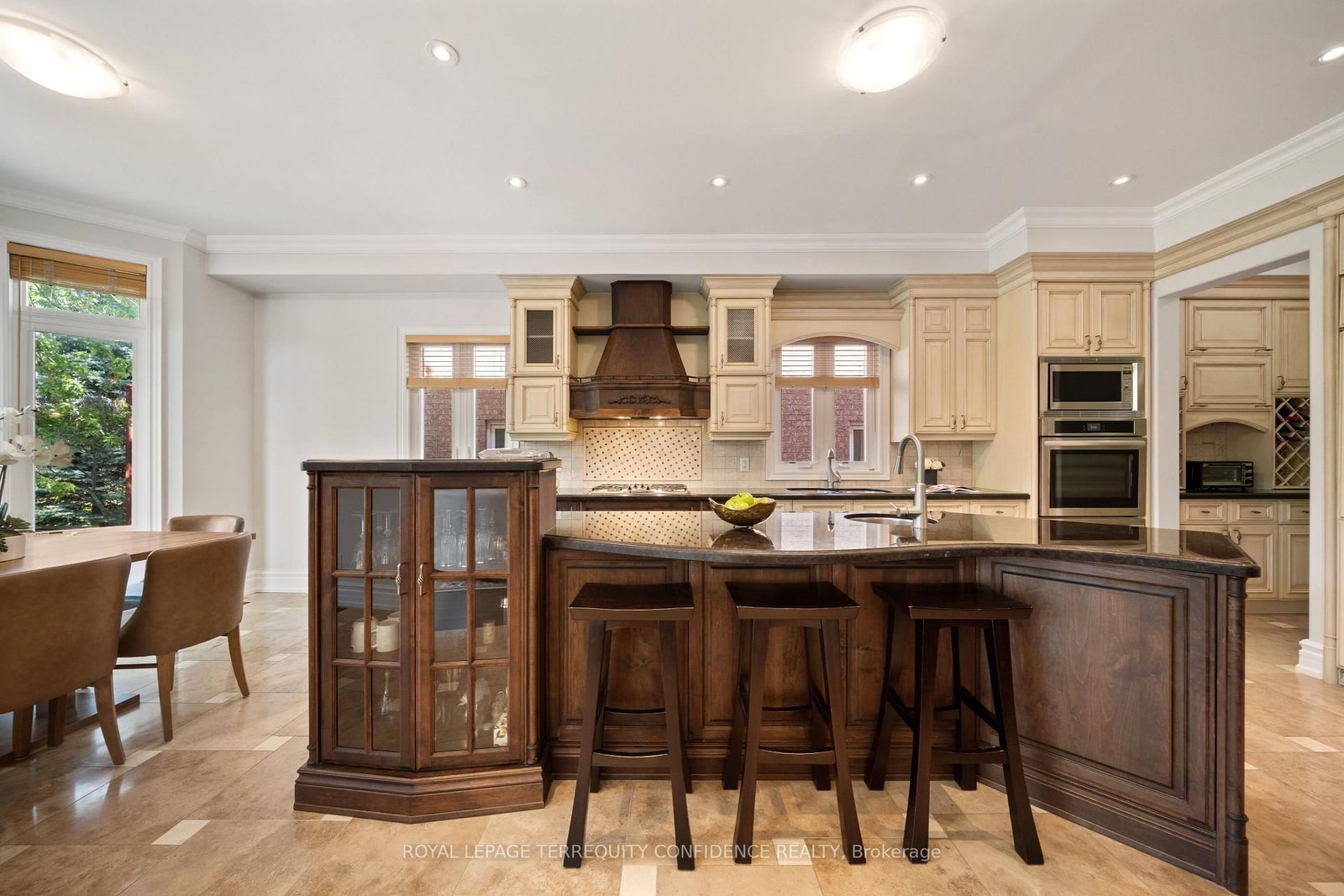 466A Ellerslie Avenue • Toronto, ON photo 12