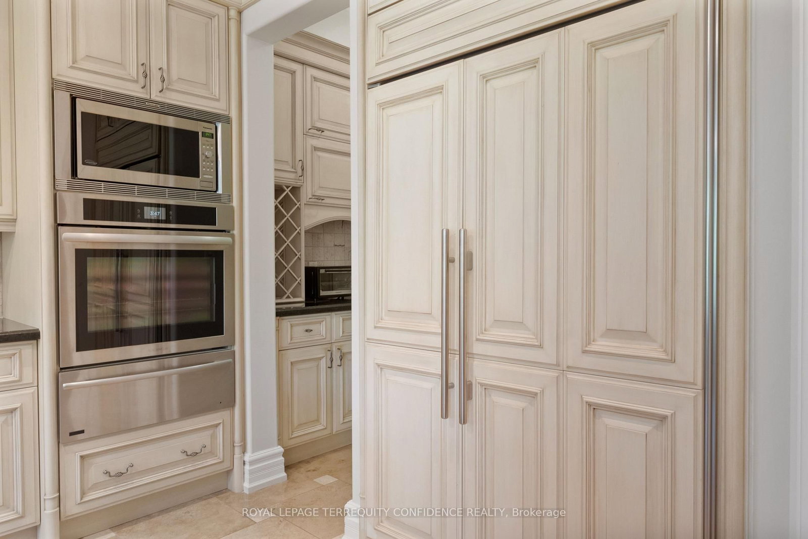 466A Ellerslie Avenue • Toronto, ON photo 16