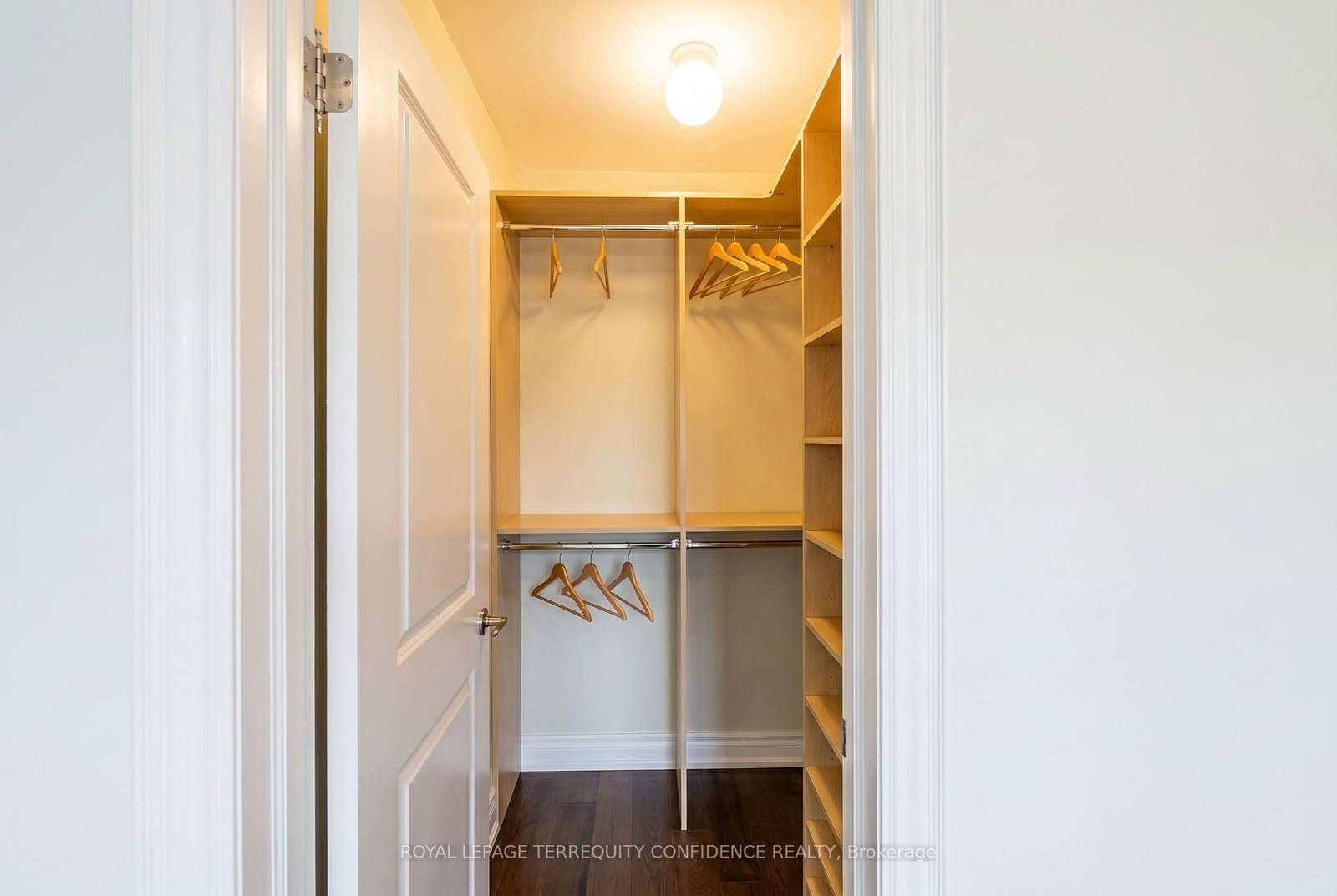 466A Ellerslie Avenue • Toronto, ON photo 36