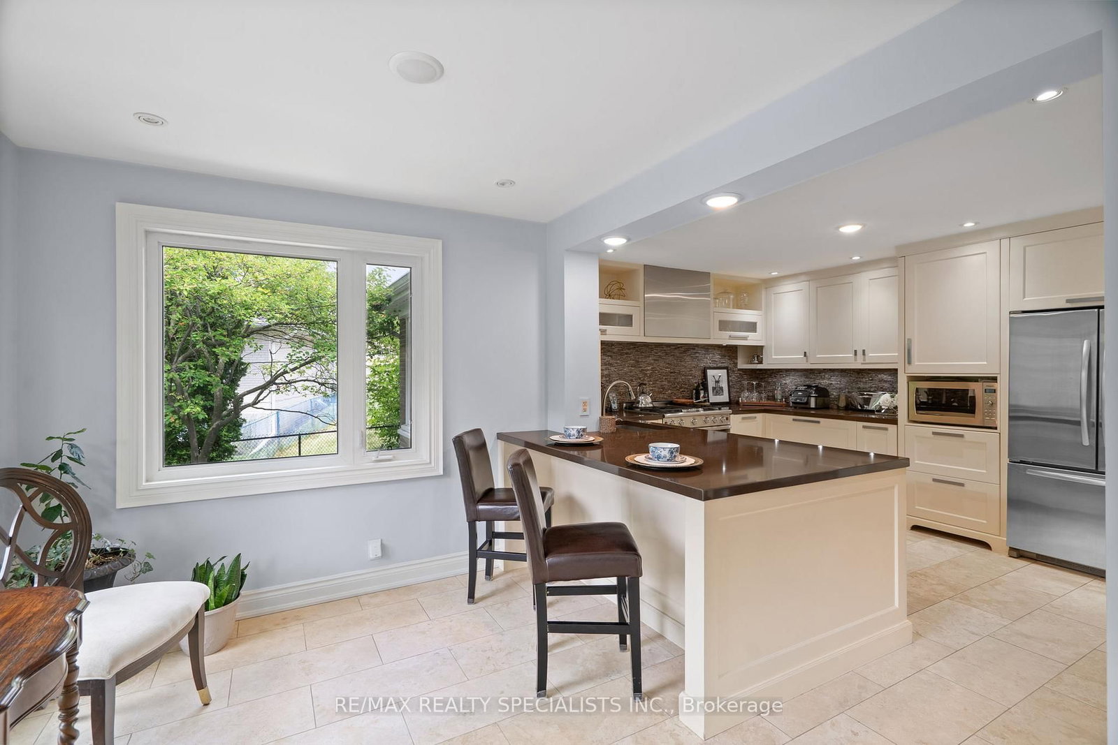 42 Heathview Avenue • Toronto, ON photo 13