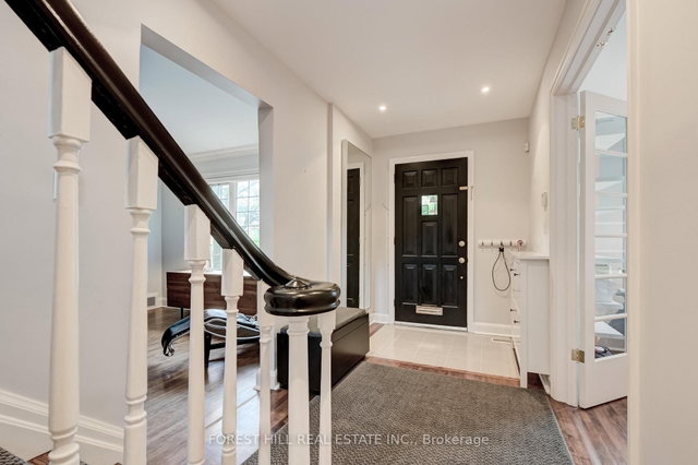 112 Dewbourne Avenue