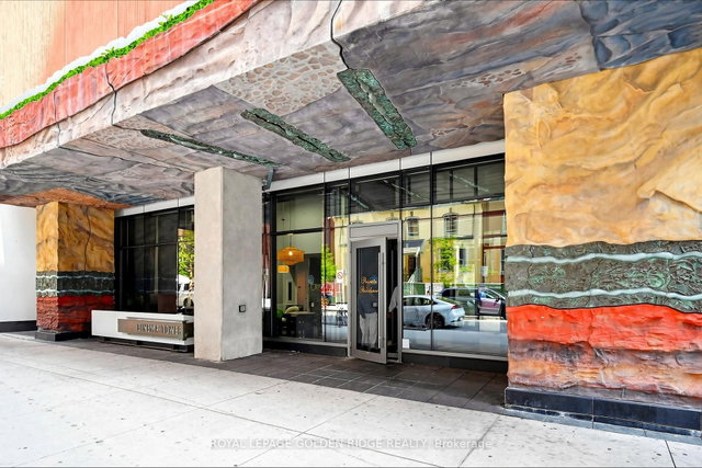 1108 - 21 Widmer Street
