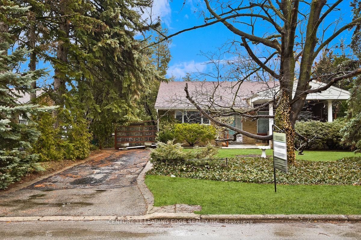 1 Bradgate Road, Toronto, ON