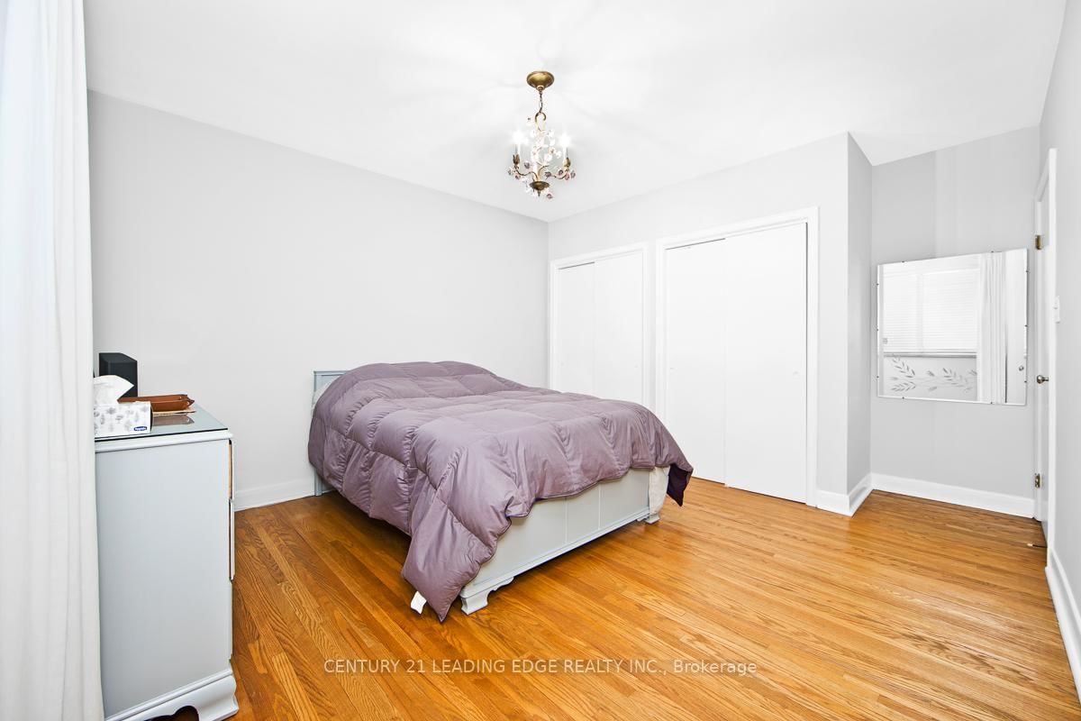 1 Bradgate Road • Toronto, ON photo 15