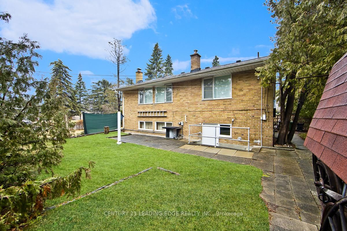 1 Bradgate Road • Toronto, ON photo 24