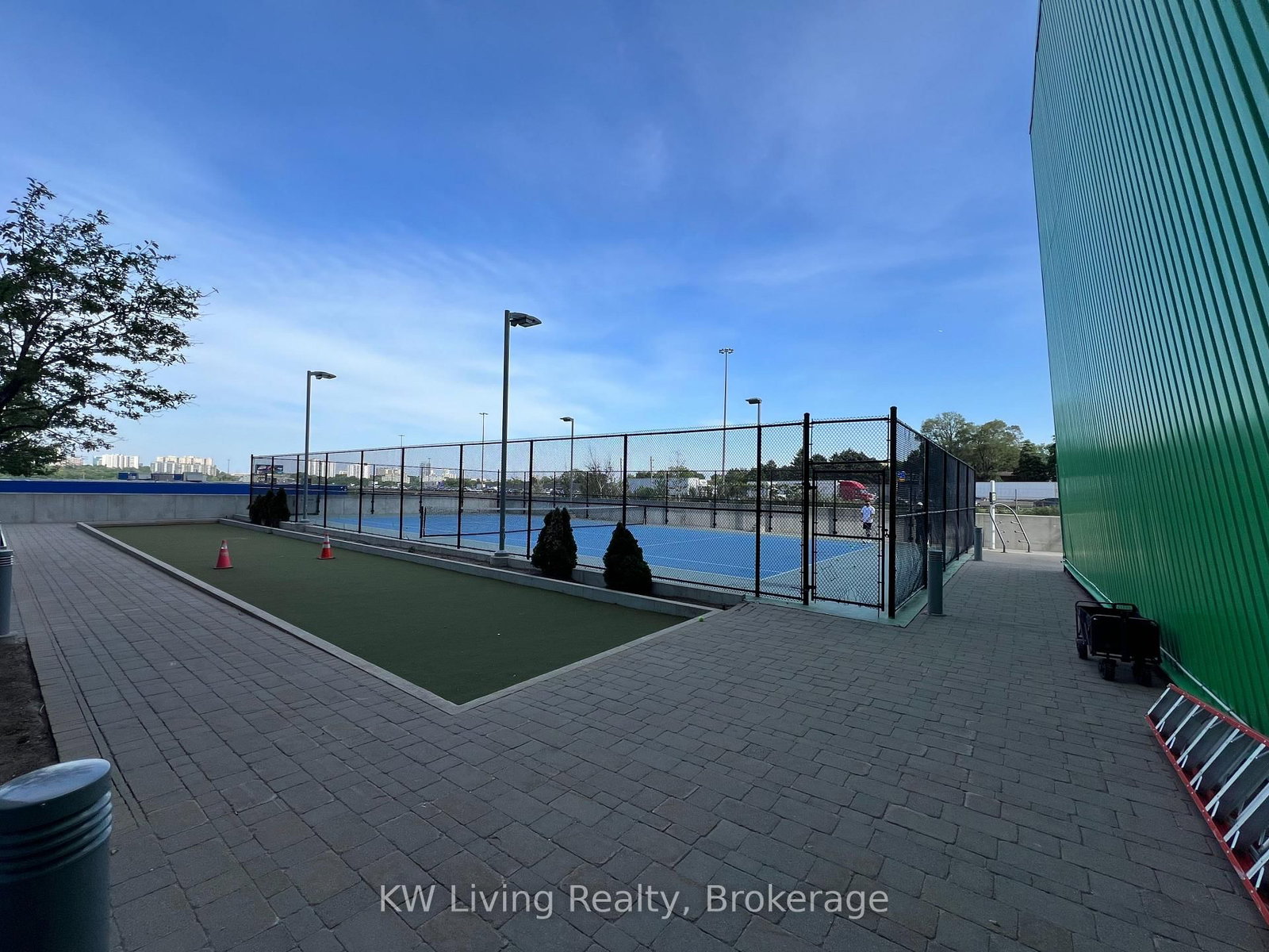 206-117 Mcmahon Drive, Toronto, ON, photo 5