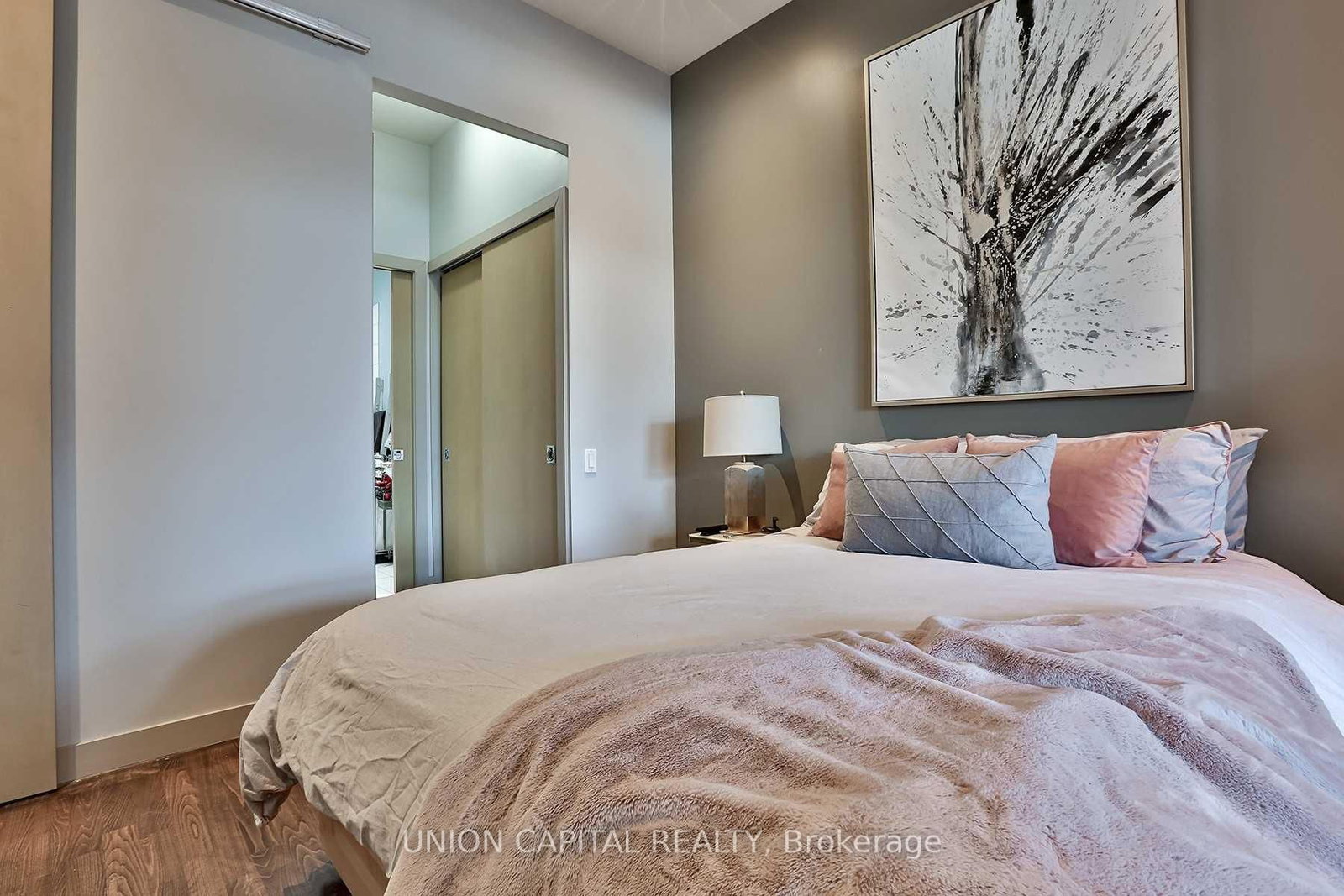 708-155 Dalhousie Street, Toronto, ON, photo 5