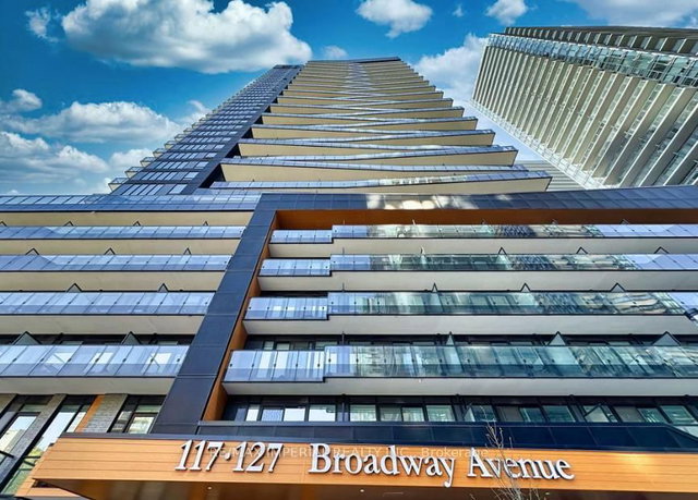 1611 - 117 Broadway Avenue
