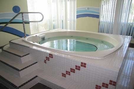 717 - 23 Lorraine Dr, Toronto, M2N6Z6 | Image 2