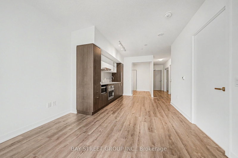806 - 138 Downes Street