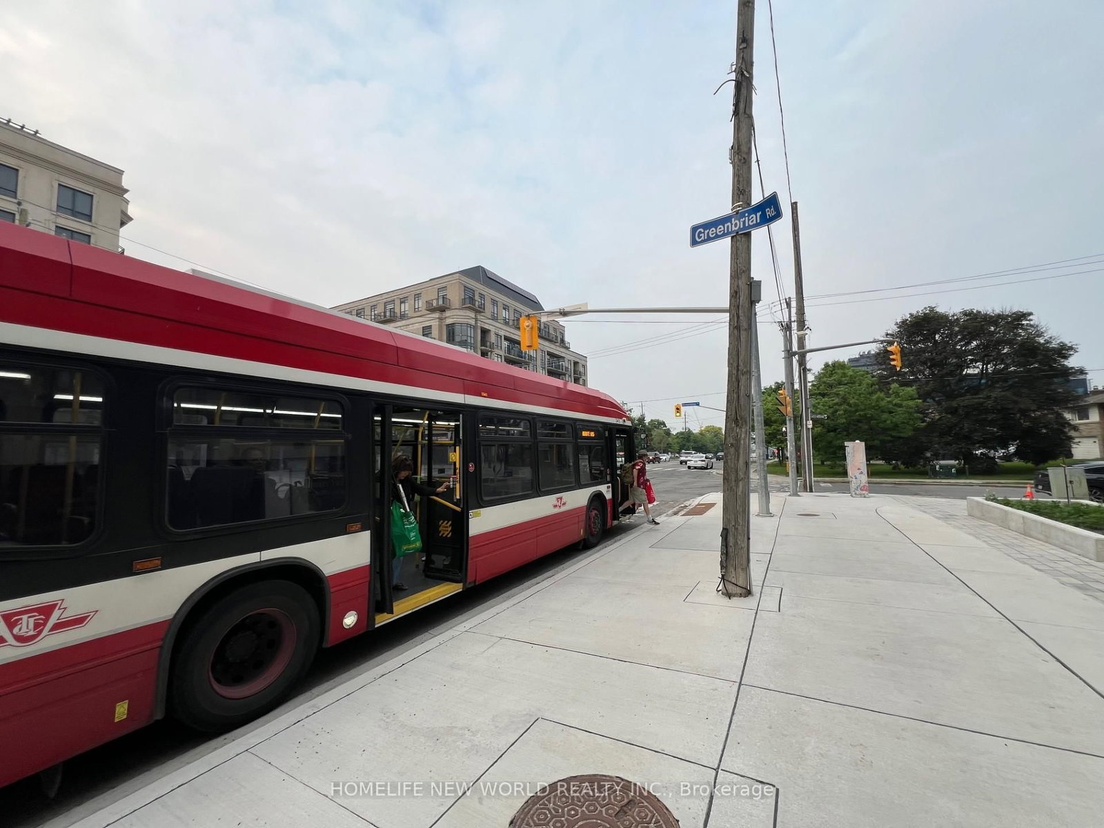 209-6 Greenbriar Road, Toronto, ON, photo 5