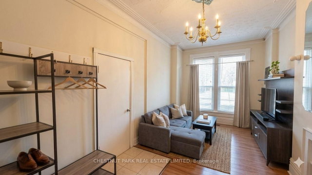 Unit 1 - 149 Gerrard Street E