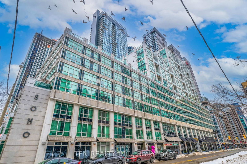 M22 - 350 Wellington Street W