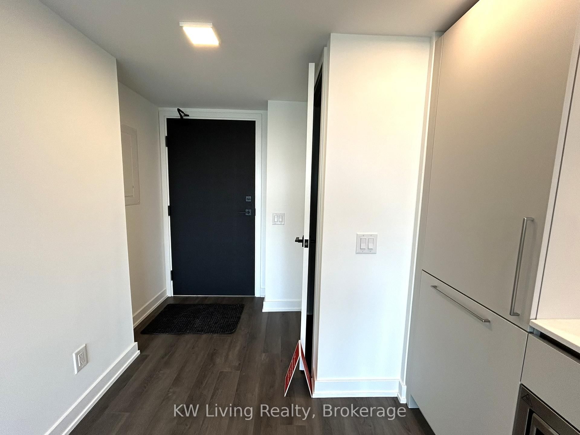 609 Sherbourne Street, Unit 1209