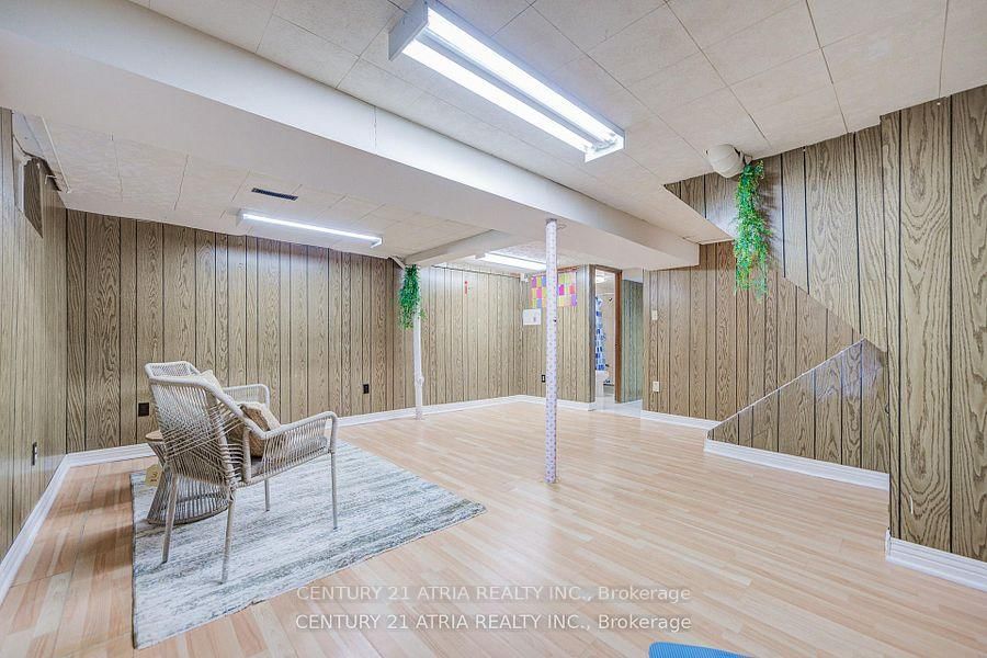 154 Freshmeadow Drive • Toronto, ON photo 21