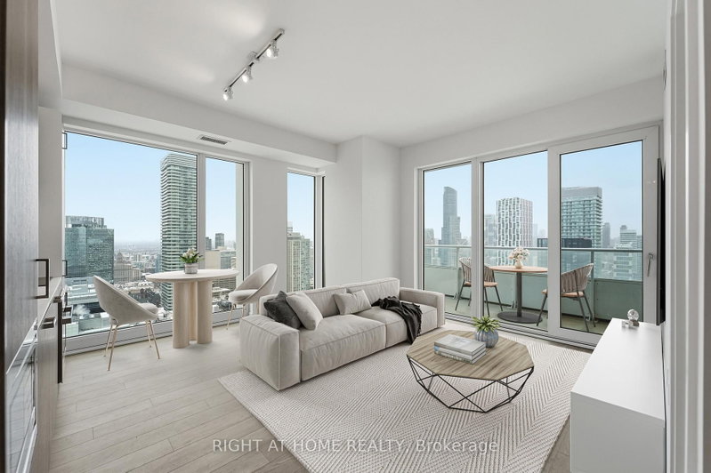 4711 - 88 Queen Street E