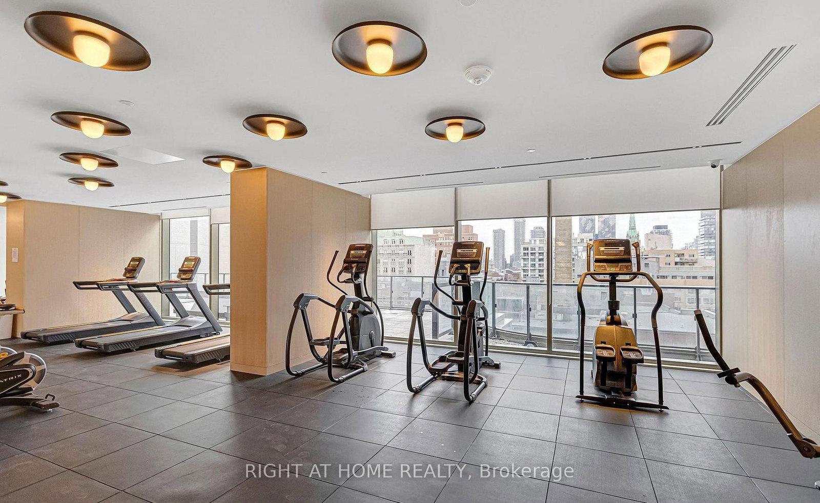 88 Queen Street E • #4711 • Toronto, ON photo 32