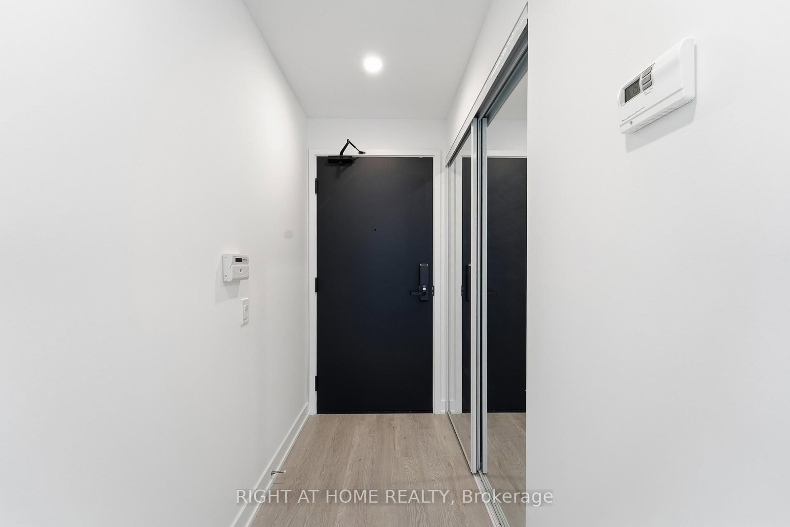 4711-88 Queen Street, Toronto, ON, photo 4