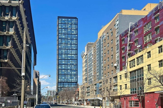 1817 - 319 Jarvis Street E