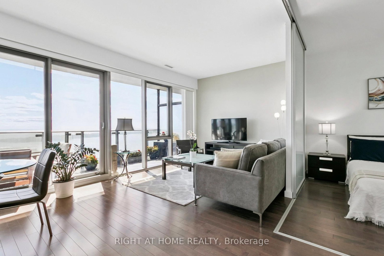 390 Cherry Street • #3207 • Toronto, ON photo 13