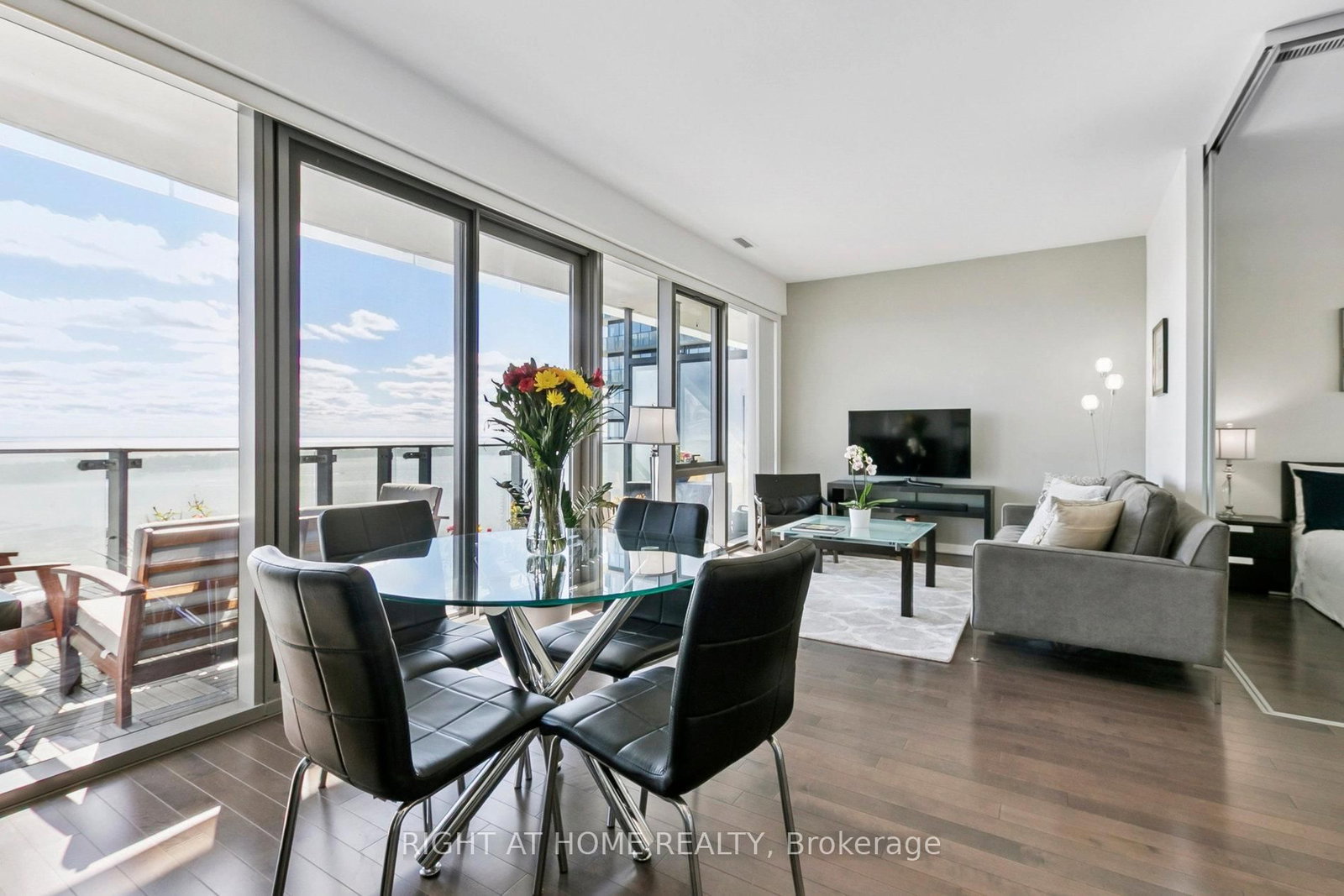 390 Cherry Street • #3207 • Toronto, ON photo 23