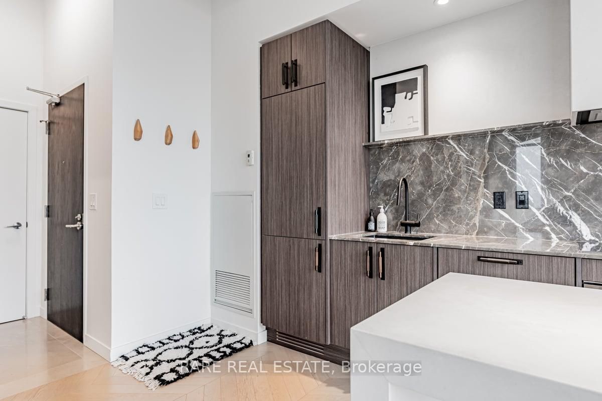 297 College Street • #PH5 • Toronto, ON photo 20