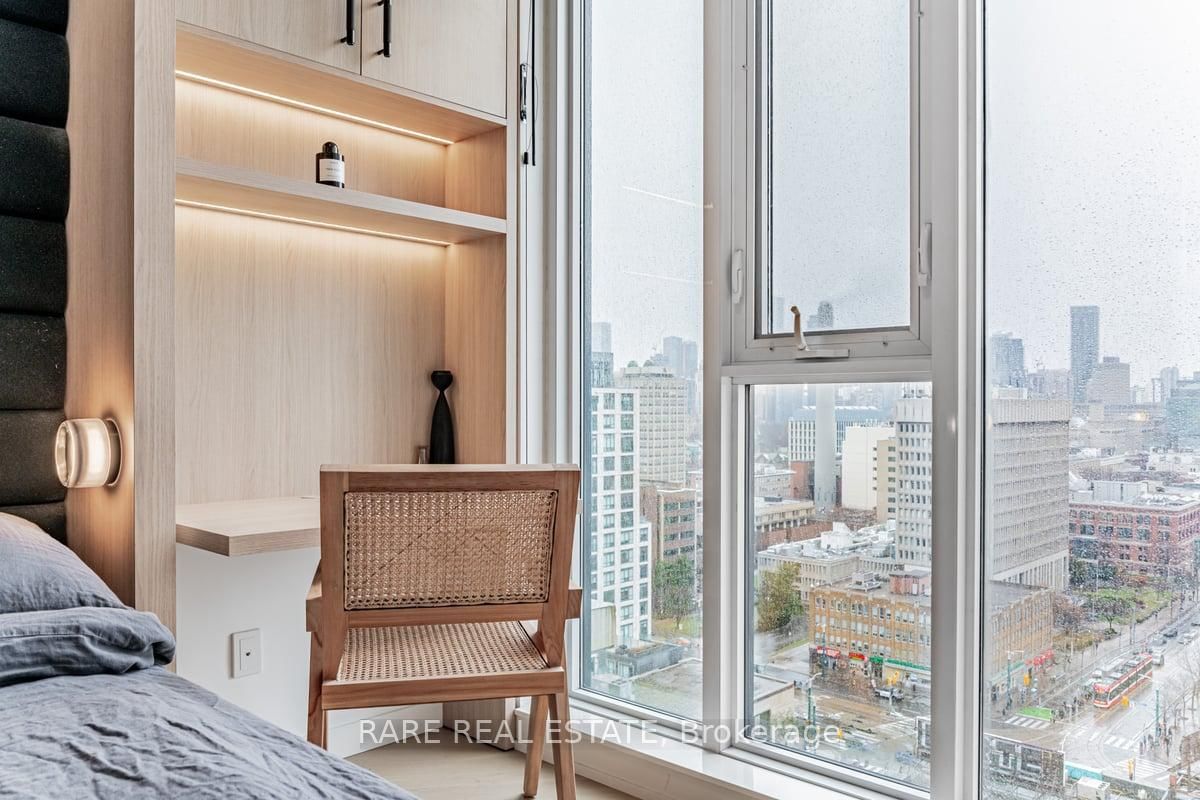 297 College Street • #PH5 • Toronto, ON photo 32