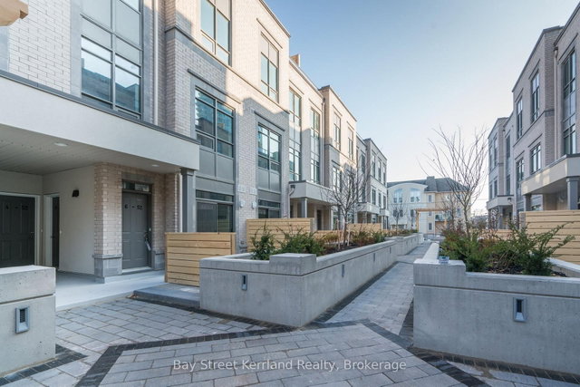 5 - 52 Holmes Avenue W