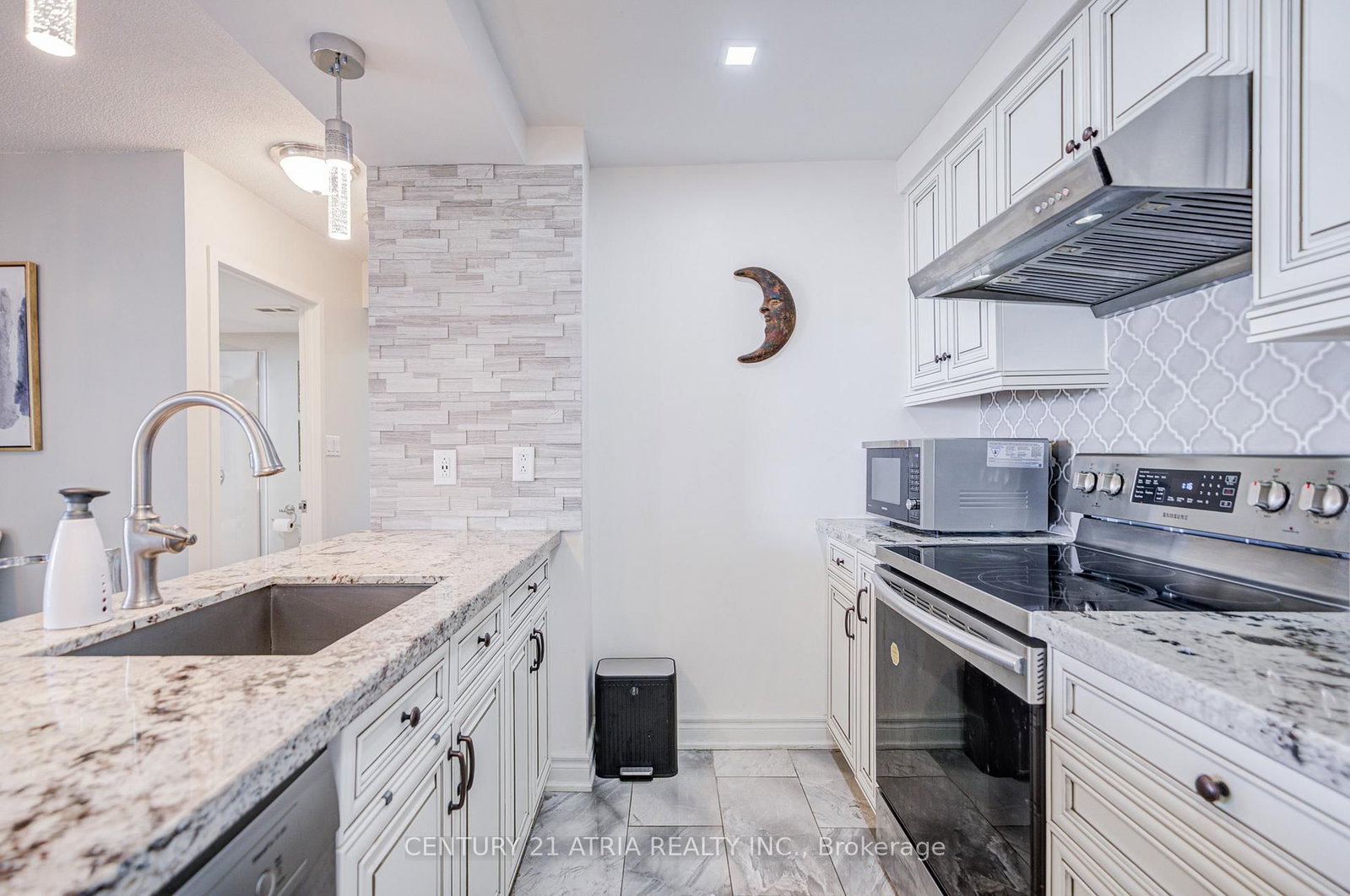5 Concorde Place • #2502 • Toronto, ON photo 10