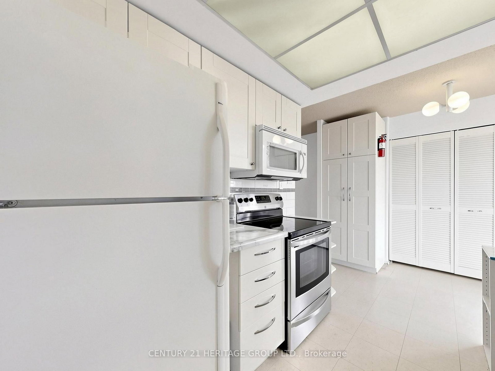 80 Antibes Drive • #1503 • Toronto, ON photo 15