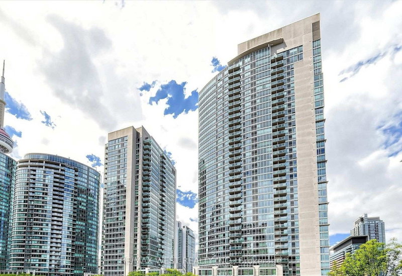 home for lease on 3712-397 Front Street W