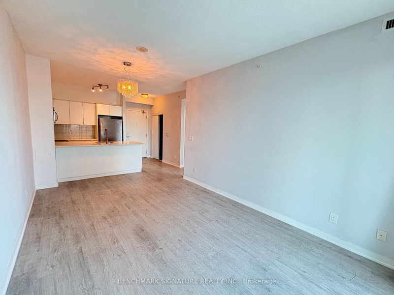 1216 - 150 East Liberty Street