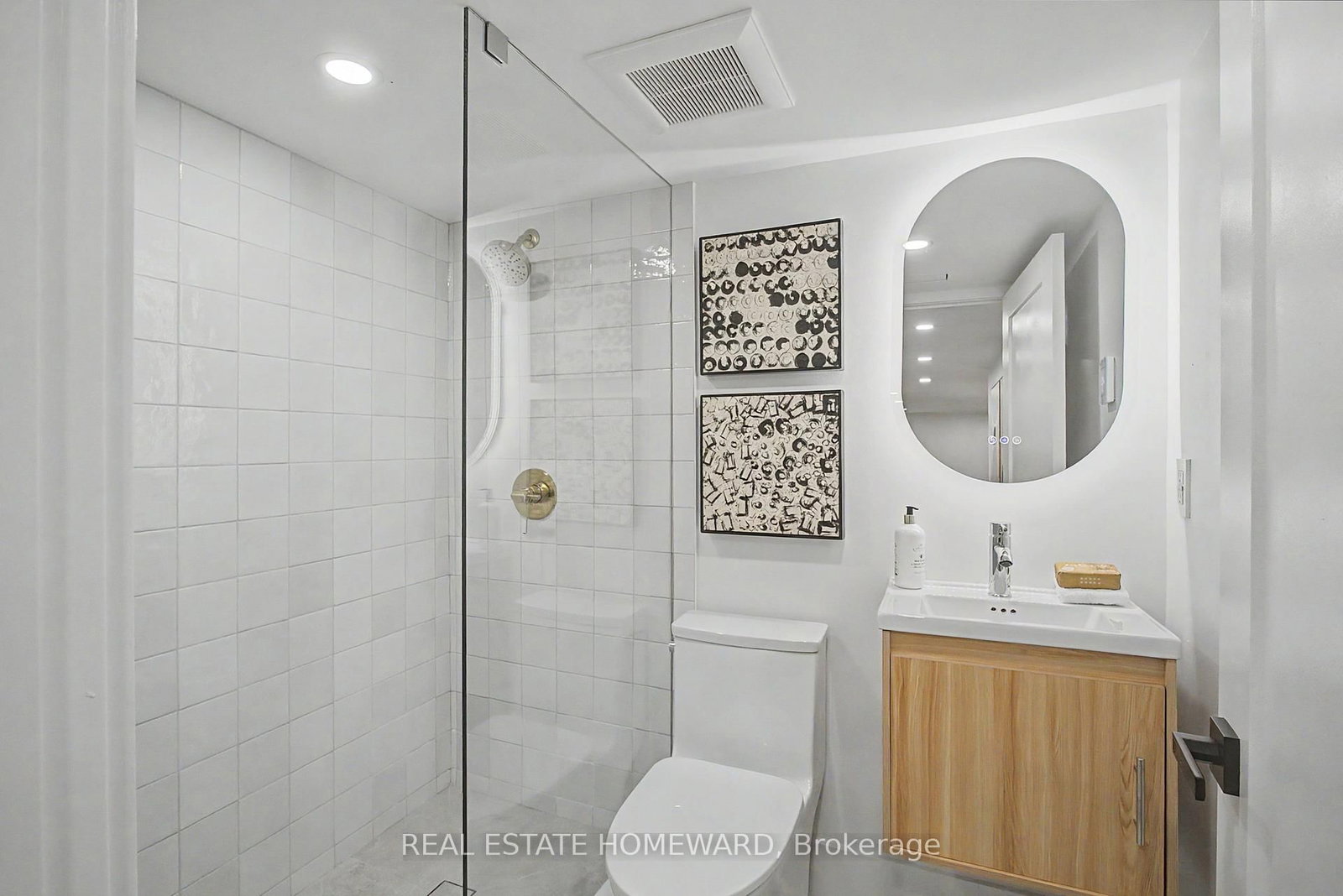 3 Rebecca Street • Toronto, ON photo 33