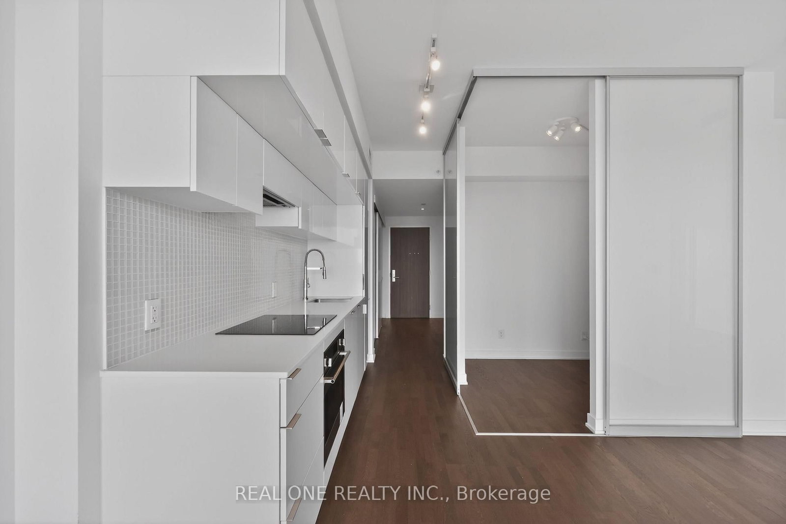 185 Roehampton Avenue • #1906 • Toronto, ON photo 12