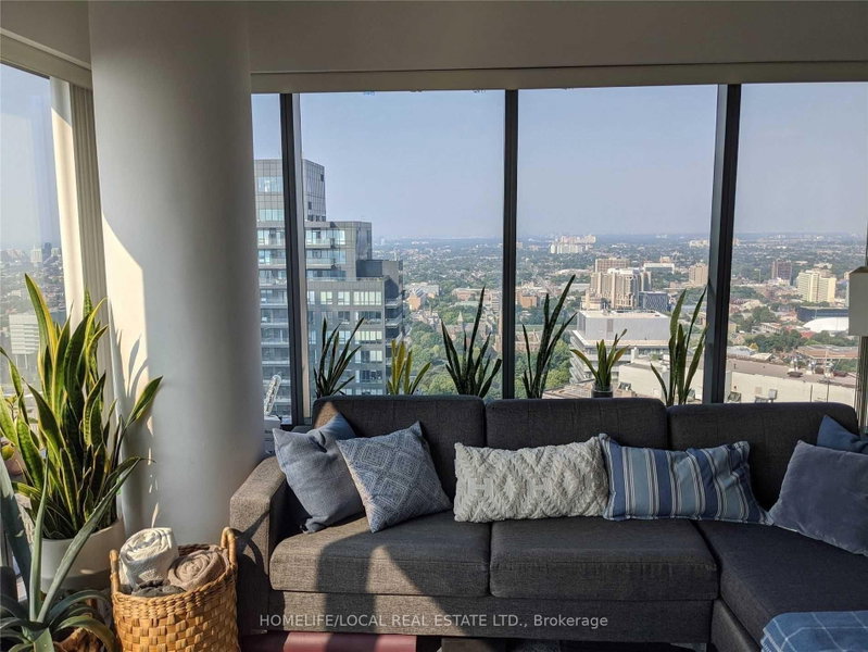 home for lease on #4105-5 St Joseph Street