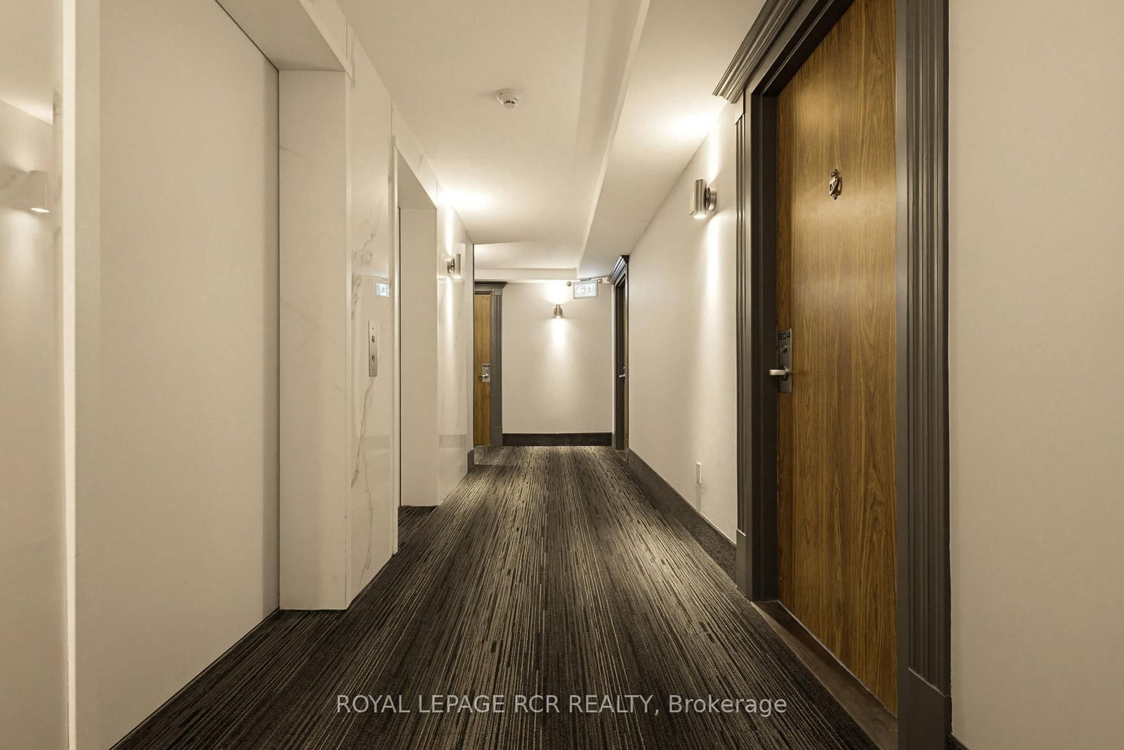 105 Victoria Street • #804 • Toronto, ON photo 4